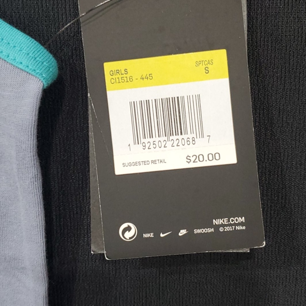 🆕️ Nike Racerback Tank - Picture 6 of 7